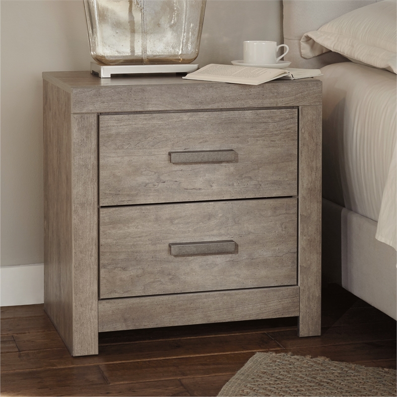 Maklaine Set of 5 California King Bed & Double Dresser & Mirror & Nightstands