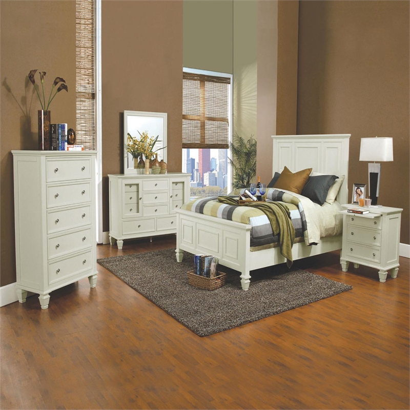 Kingfisher Lane Coastal 3-Drawer Wood Nightstand in White Finish