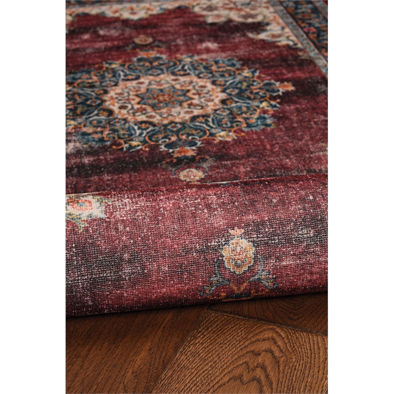 Laysan Home Transitional Washable Polyester 2'x3' Rug in Ivory and Burgundy