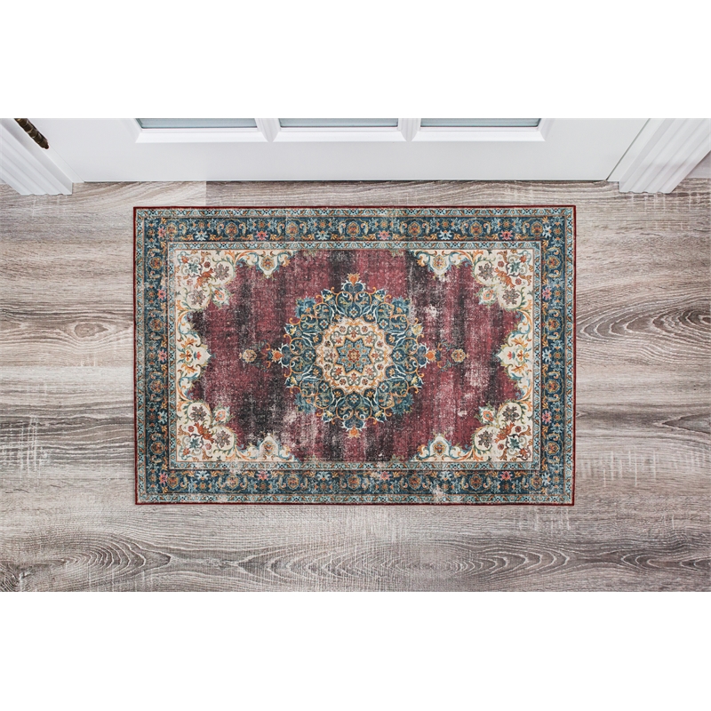 Laysan Home Transitional Washable Polyester 2'x3' Rug in Ivory and Burgundy