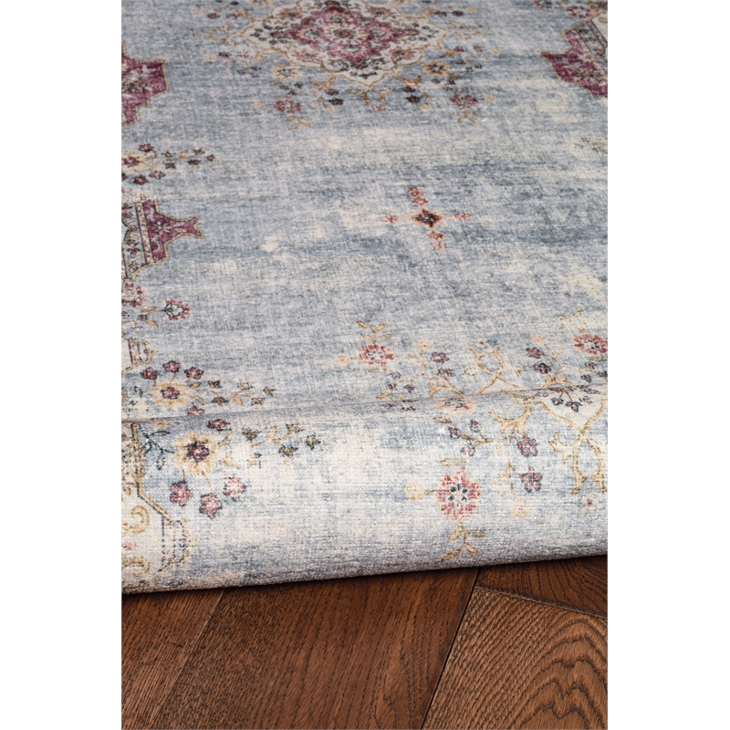 Laysan Home Transitional Washable Polyester 5'x7' Rectangle Rug in Blue / Ivory