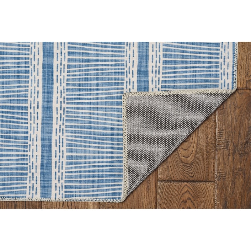 Laysan Home Transitional Washable Polyester 2'x3' Rectangle Rug in Ivory / Blue