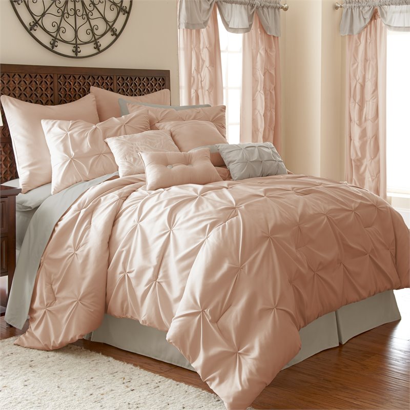 Amrapur Overseas 24-Piece Pintuck Comforter Set 