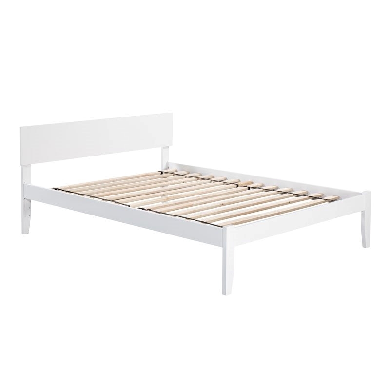 Leo & Lacey Transitional Solid Wood Queen Platform Bed with USB Charger in White