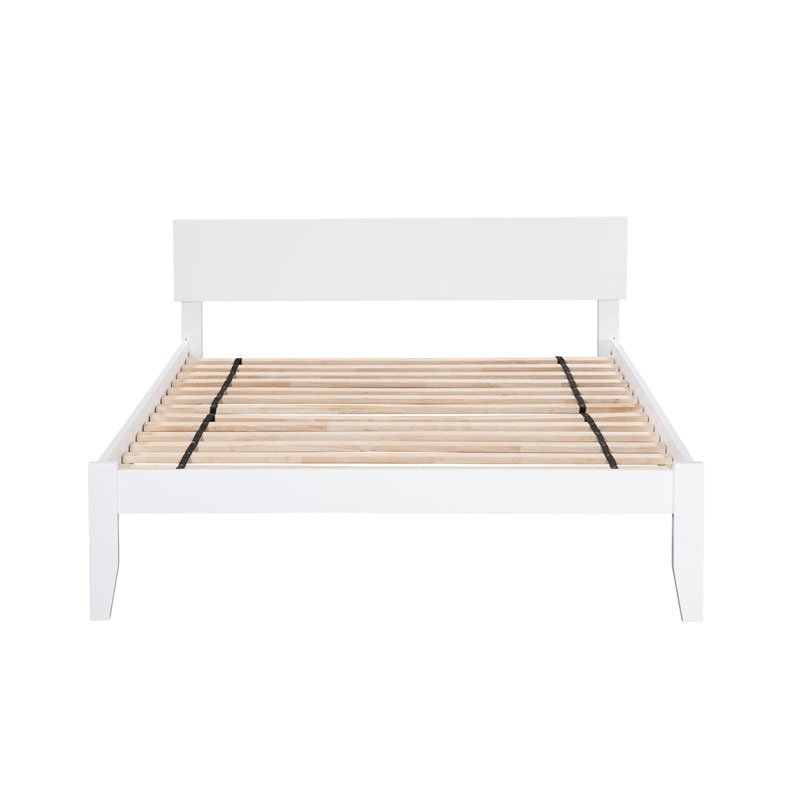 Leo & Lacey Transitional Solid Wood Queen Platform Bed with USB Charger in White