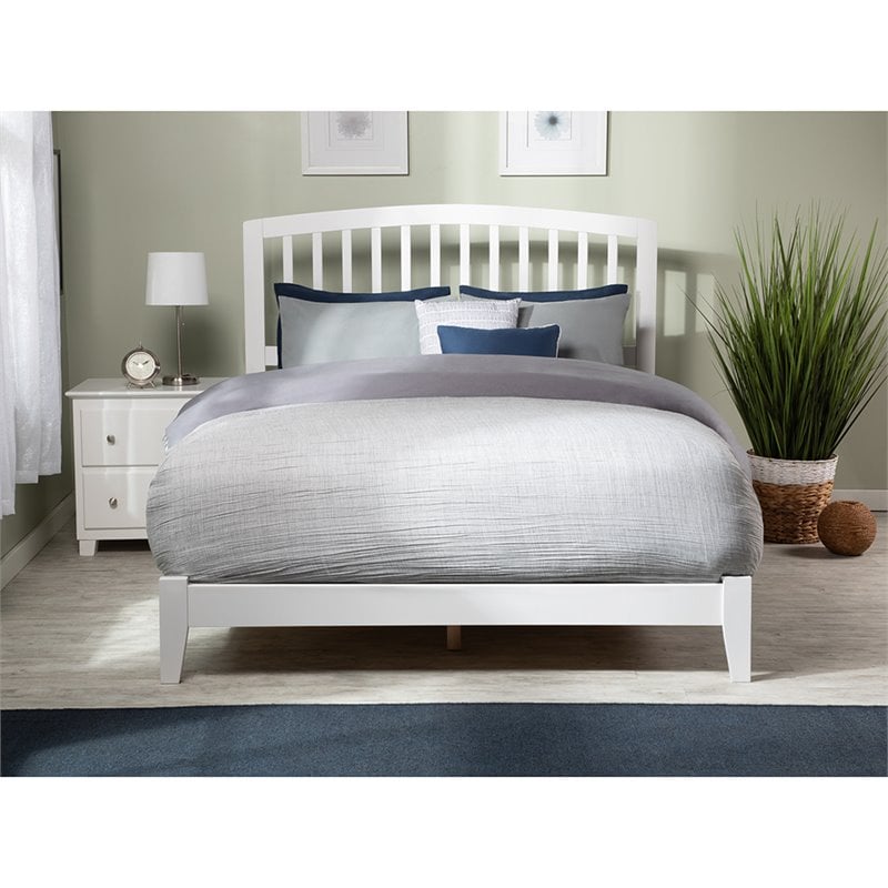 Leo & Lacey Contemporary Queen Solid Wood Foundation Bed in White