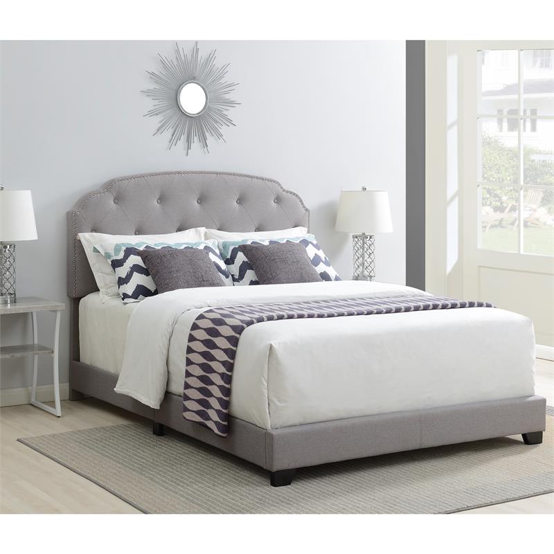 Tufted Nailhead Trim Full Upholstered Bed in Gray DSD283289116
