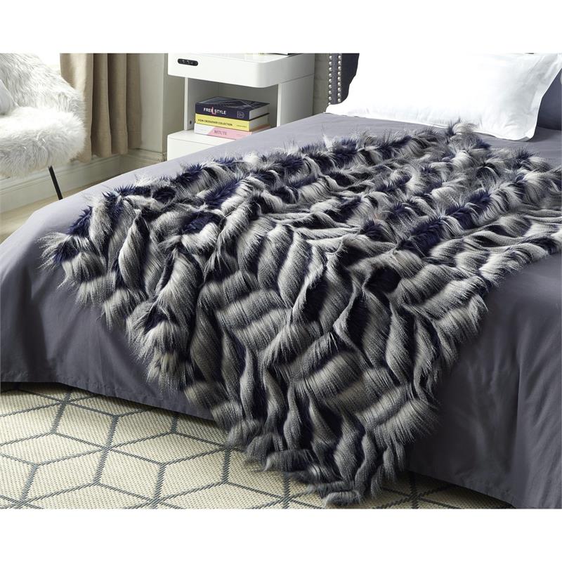 Posh Living Brodeur 50