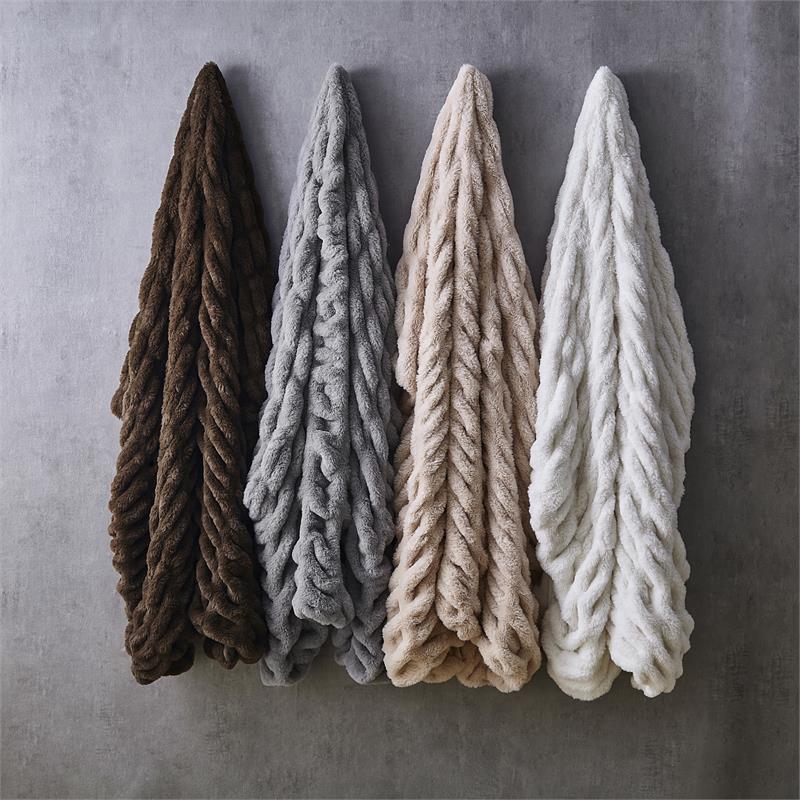 Atreyu Throw Blush Polyester 50