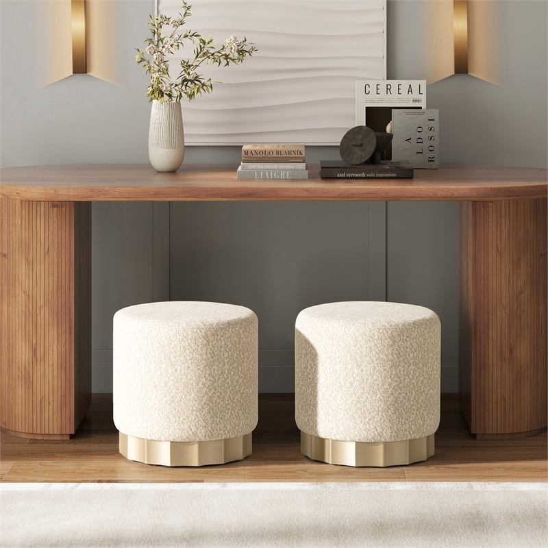 Hampton 18 inch  Round Upholstered Ottoman with Scalloped Base