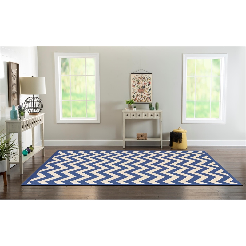 Riverbay Furniture 8' x 10' Hand Hooked Chevron Wool Rug in Navy