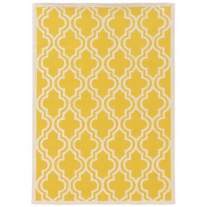 riverbay furniture 5' x 7' hand hooked quatrefoil wool rug in yellow