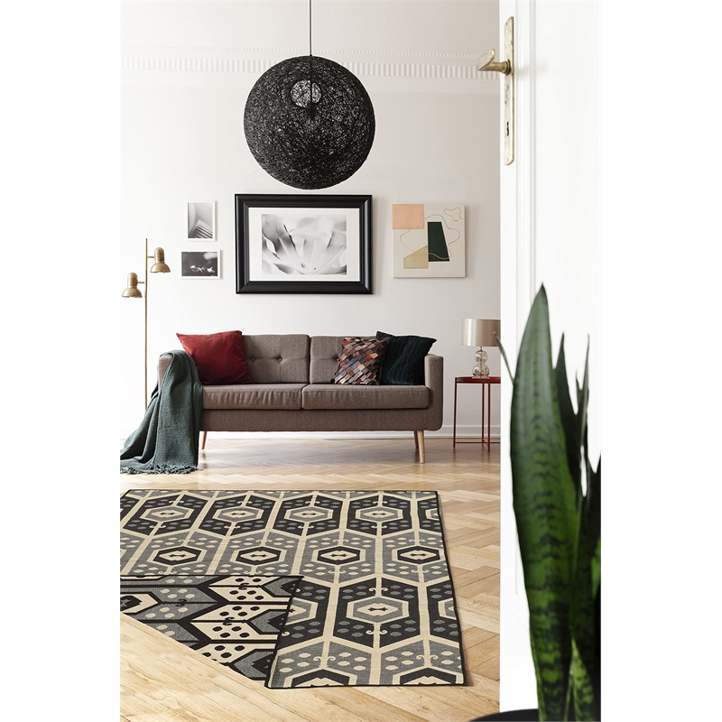 Riverbay Furniture 5' x 8' Hand Woven Wool Rug in Black and Gray