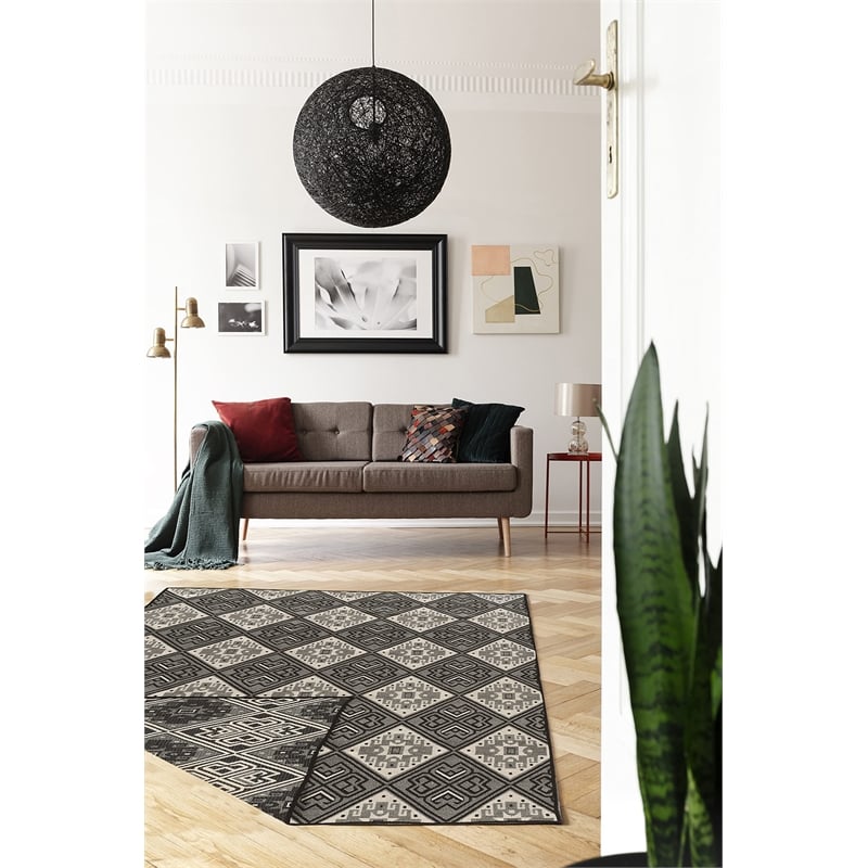Riverbay Furniture 5' x 8' Hand Woven Wool Rug in Black and Gray