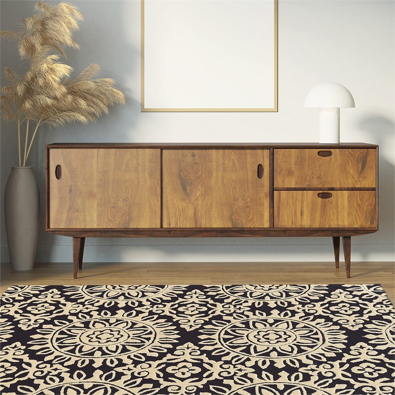 Riverbay Furniture 5' x 7' Hand Tufted Rug in Navy and Cream