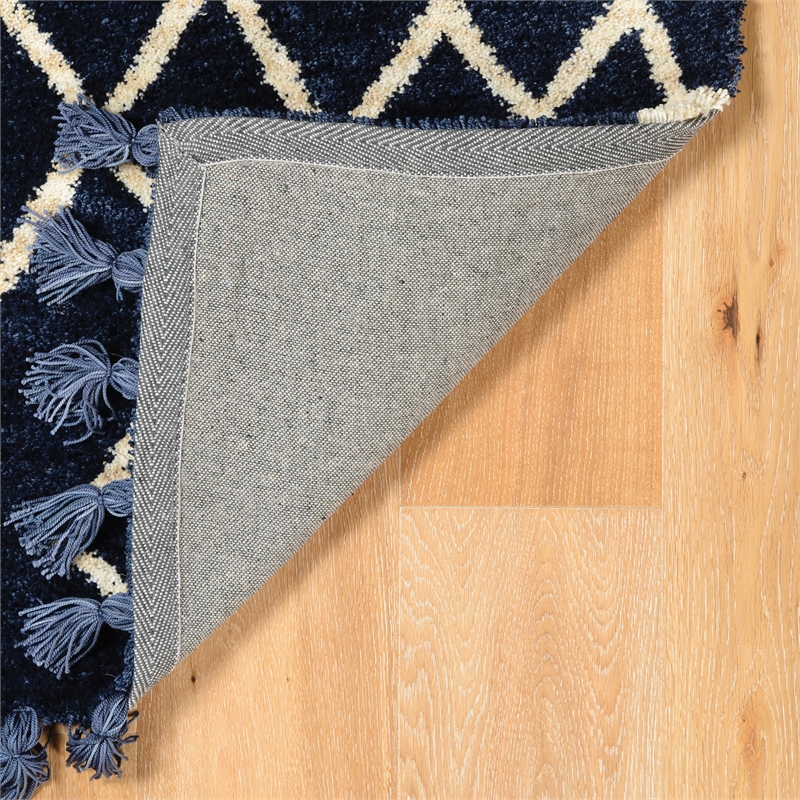 Riverbay Furniture 5' x 7' Area Rug in Blue Ivory