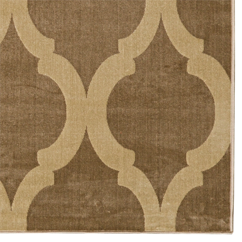 Riverbay Furniture Vintage Polyester 8'x10' Rug in Beige and Sand