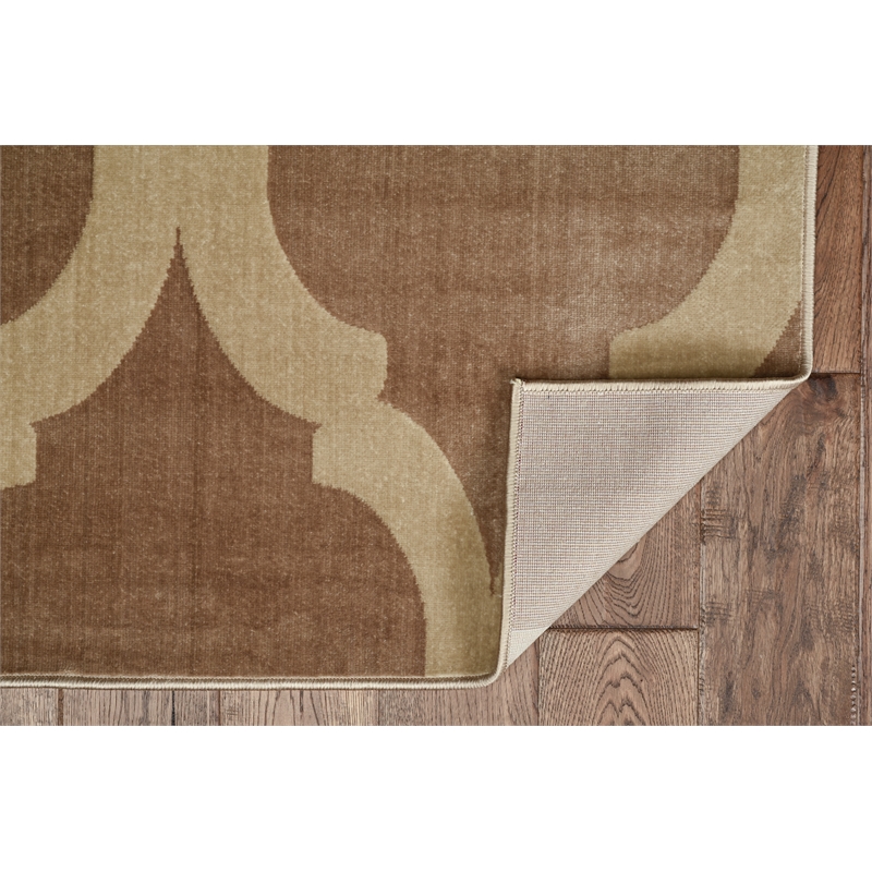 Riverbay Furniture Vintage Polyester 8'x10' Rug in Beige and Sand