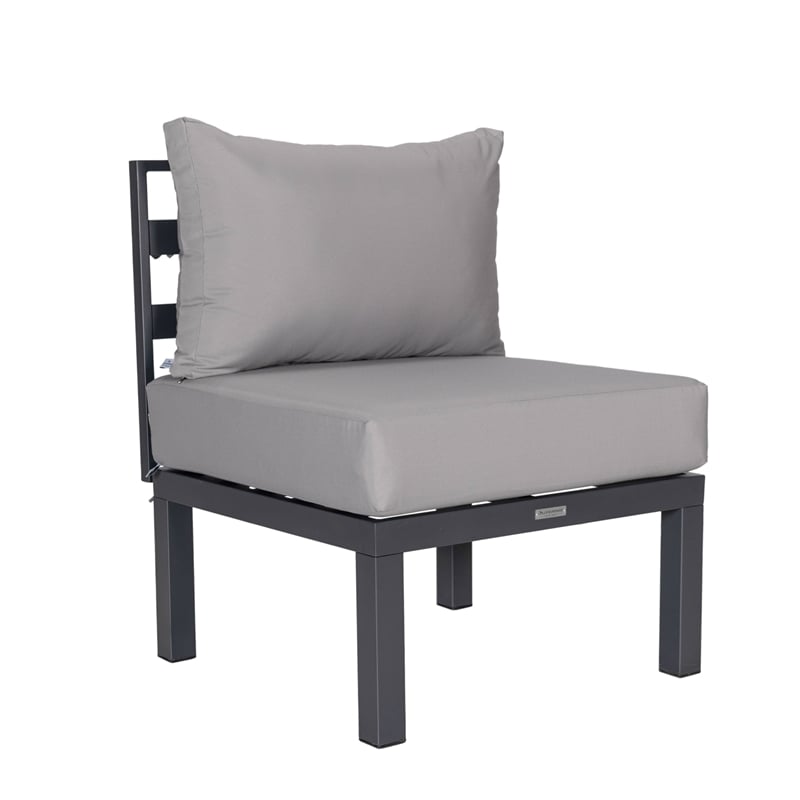 LeisureMod Chelsea 7-Piece Sectional And Fire Pit Table With Cushions in Gray