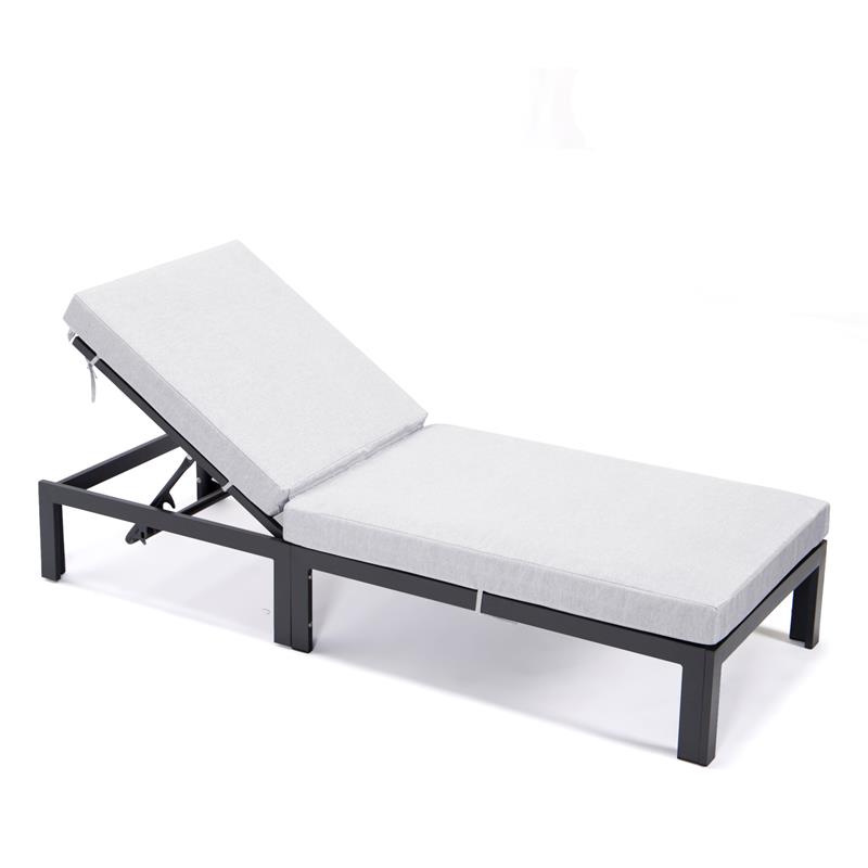 LeisureMod Chelsea Aluminum Patio Chaise Lounge Chair With Light Gray Cushions