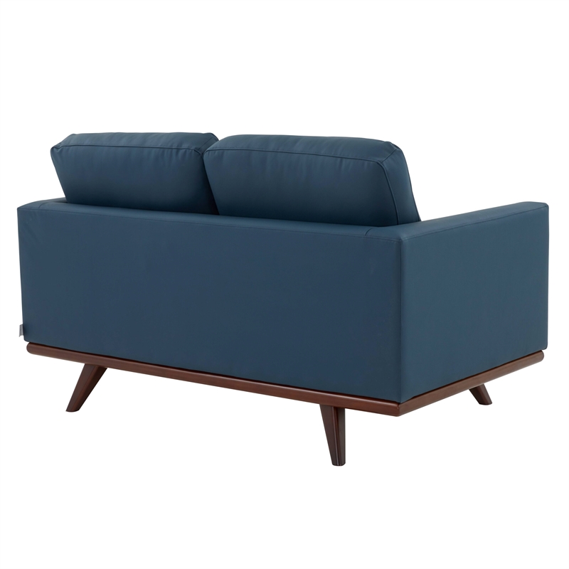 LeisureMod Chester Modern Faux Leather Loveseat With Birch Wood Base Navy Blue