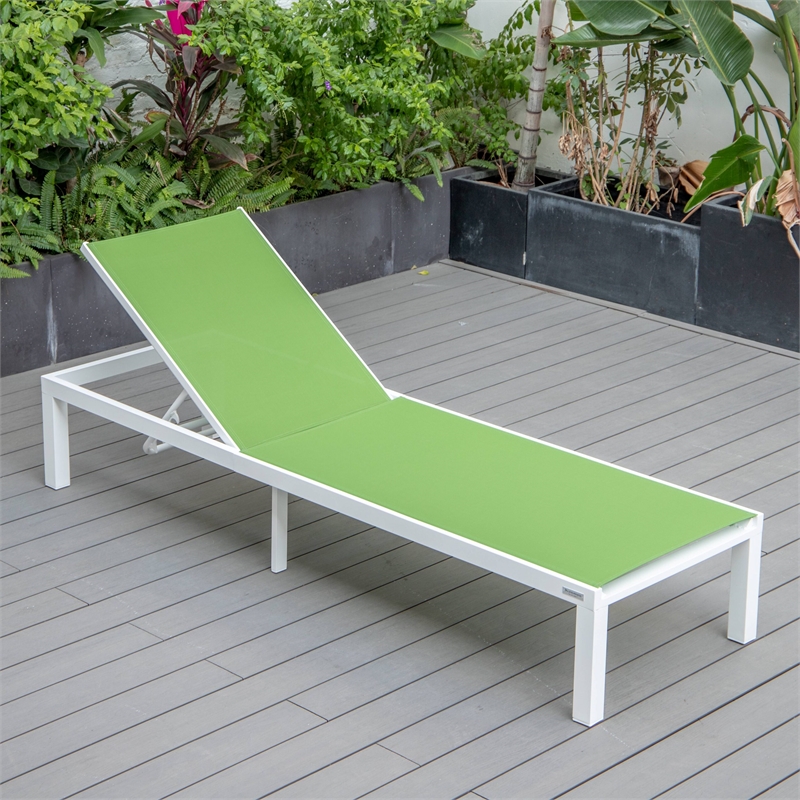 LeisureMod Marlin 2 White Aluminum Lounge Chair and Fire Pit Table Green