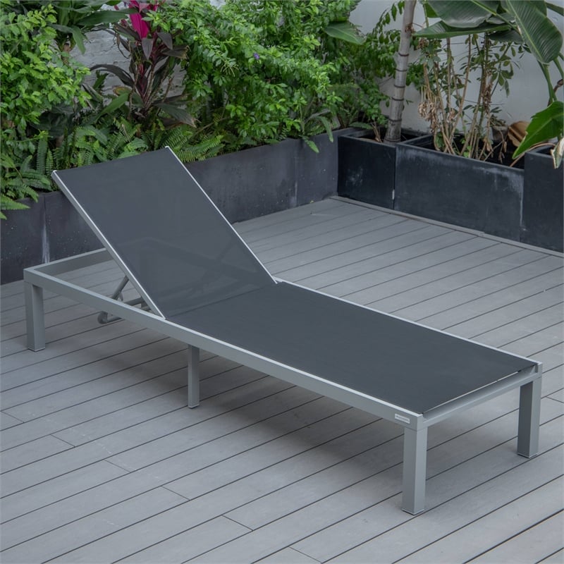 LeisureMod Marlin 2 Gray Aluminum Lounge Chair and Fire Pit Table Black