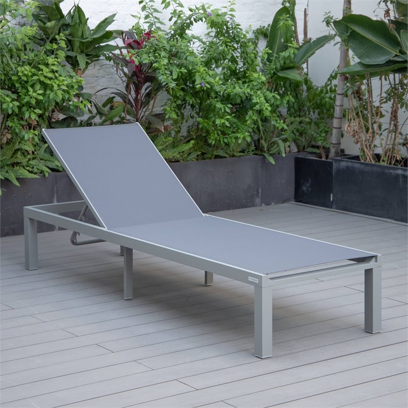 LeisureMod Marlin 2 Gray Aluminum Lounge Chair and Fire Pit Table Dark Gray