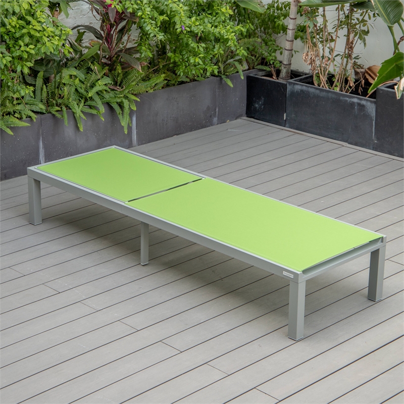 LeisureMod Marlin 2 Gray Aluminum Lounge Chair and Fire Pit Table Green