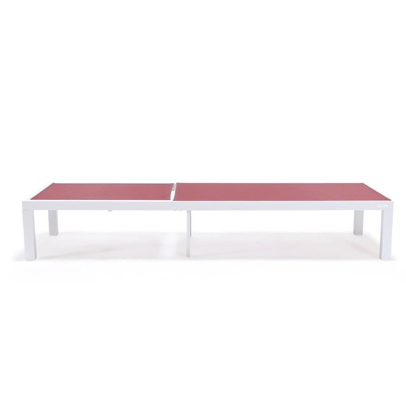 LeisureMod Marlin White Aluminum Lounge Chair and Fire Pit Table Red