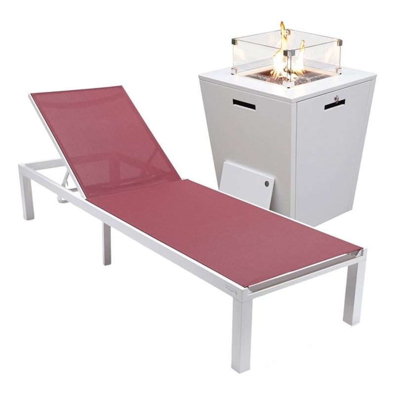 LeisureMod Marlin White Aluminum Lounge Chair and Fire Pit Table Red