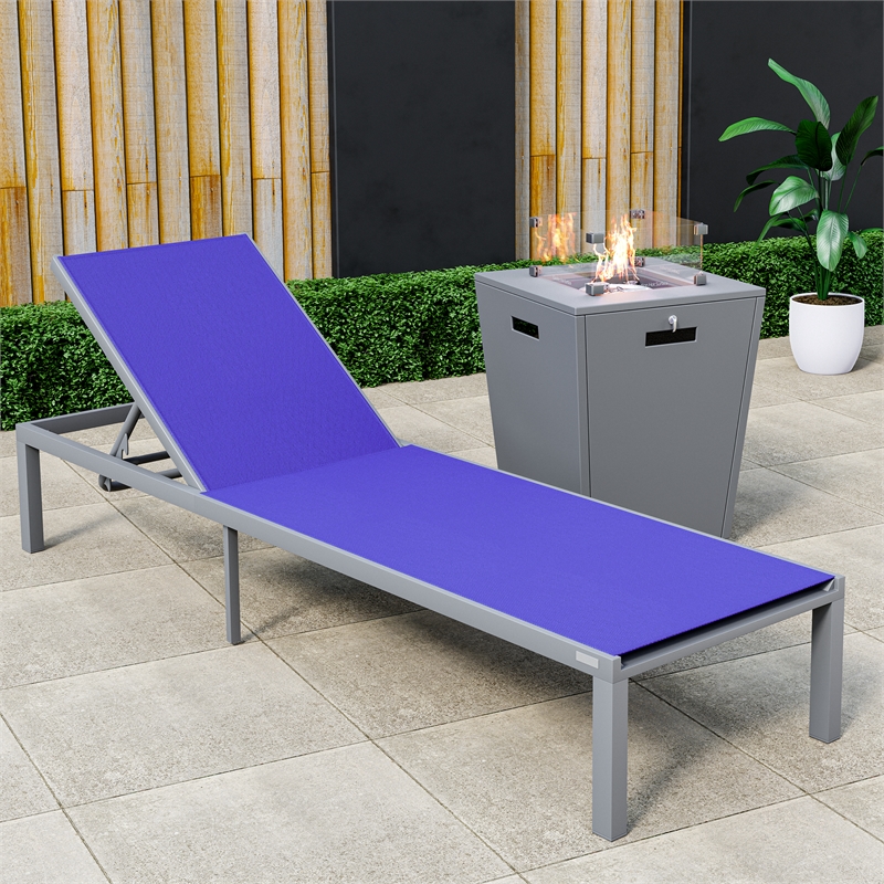 LeisureMod Marlin Gray Aluminum Lounge Chair and Fire Pit Table Navy Blue
