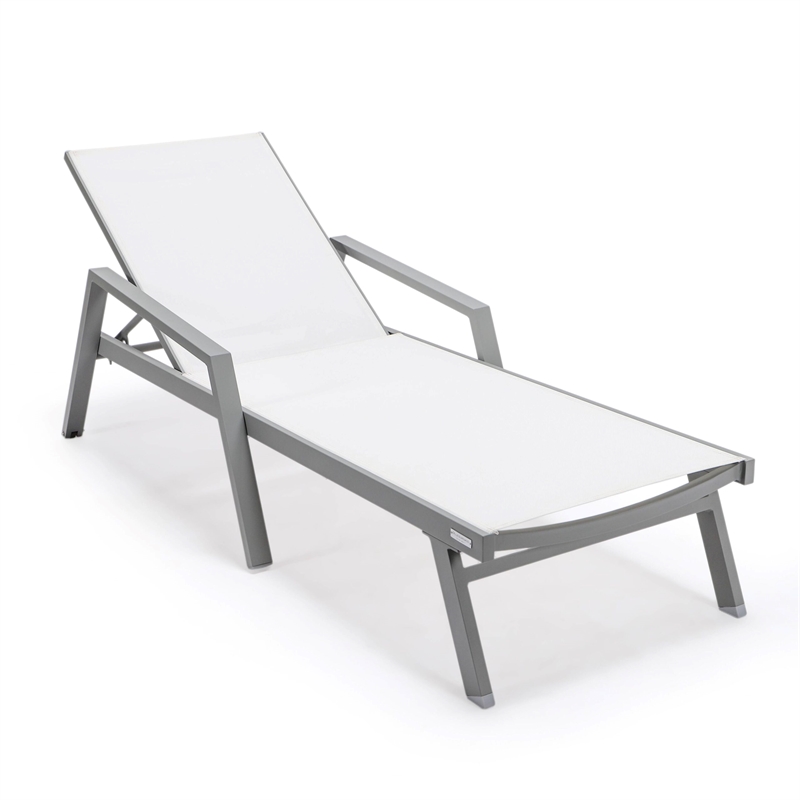 LeisureMod Marlin 2 Gray Aluminum Lounge Armchair and Fire Pit White