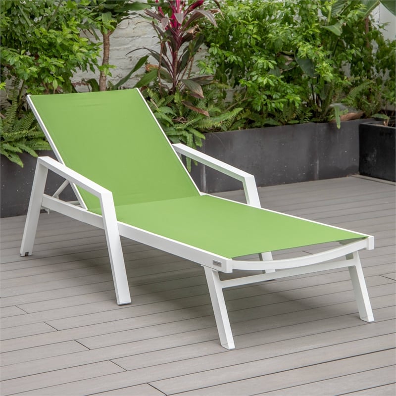 LeisureMod Marlin White Aluminum Lounge Armchair and Fire Pit Green