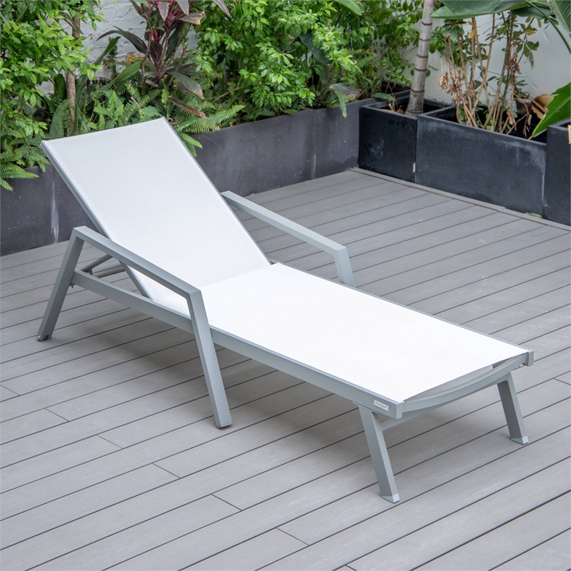 LeisureMod Marlin Gray Aluminum Lounge Armchair and Fire Pit White