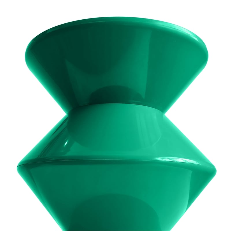 LeisureMod Round Side Table in ABS Plastic Double-Hourglass Design in Green