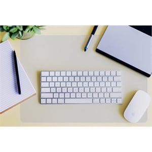 Desktex Polycarbonate Desk Pad - 20&quot x 36&quot