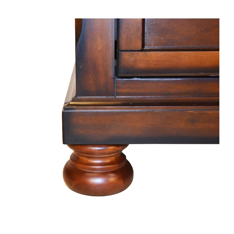 Baltimore Queen 4 Piece Bedroom Set Made With Wood in Dark Walnut