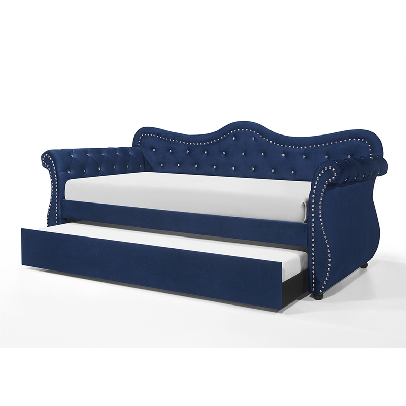 Featured image of post Blue Velvet Daybed - Napper, baton, is a beautiful piece of furniture to your home.