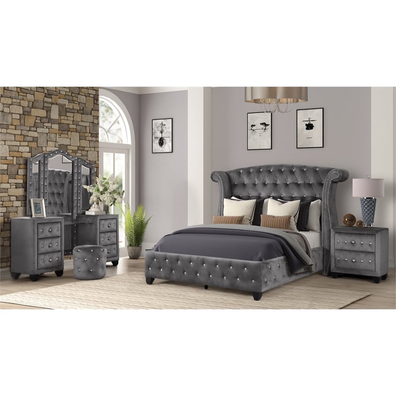 Sophia Queen 4 Pc Tufted Upholstery Vanity Bedroom Set Made With Wood in Gray