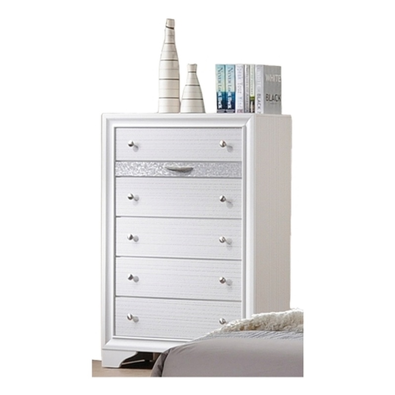 Matrix Traditional Style 5 Drawer Chest in White color made with Wood