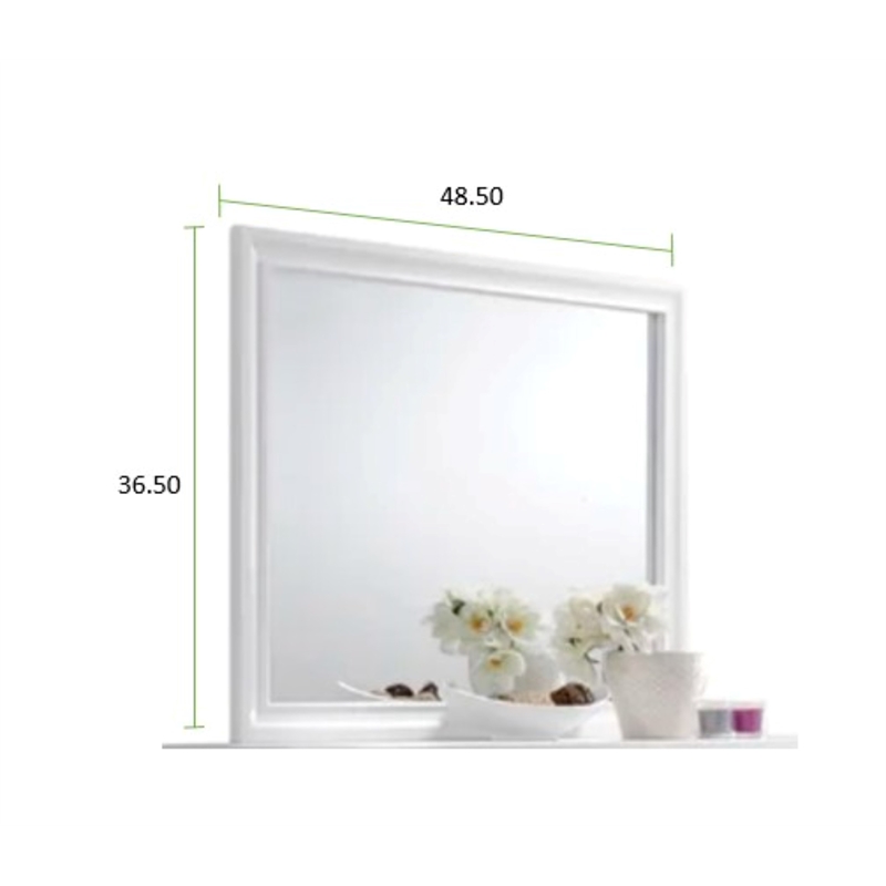Matrix Traditional Style Mirror in White Color made with Wood