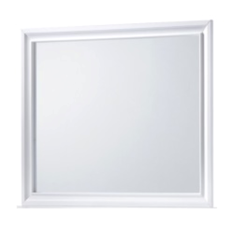 Matrix Traditional Style King 4 PC Storage Bedroom Set in White made with Wood