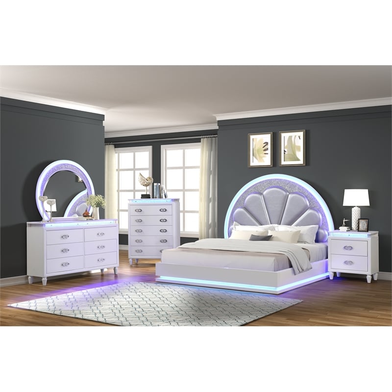 Perla 5-Piece Wood Queen Bedroom Set in Milky White