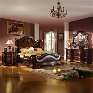 Bella Traditional Style Queen 4 PC Bedroom Set made with Wood in Dark Walnut