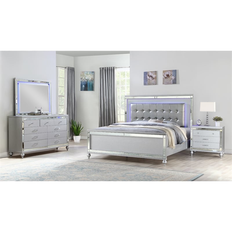 Sterling King 4 PC LED Bedroom set made with Wood in Silver