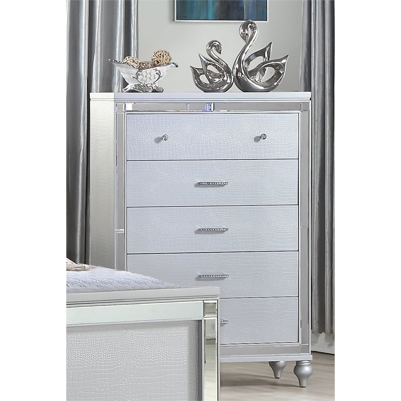 Sterling Full 5 PC LED Bedroom set made with wood in Silver Color