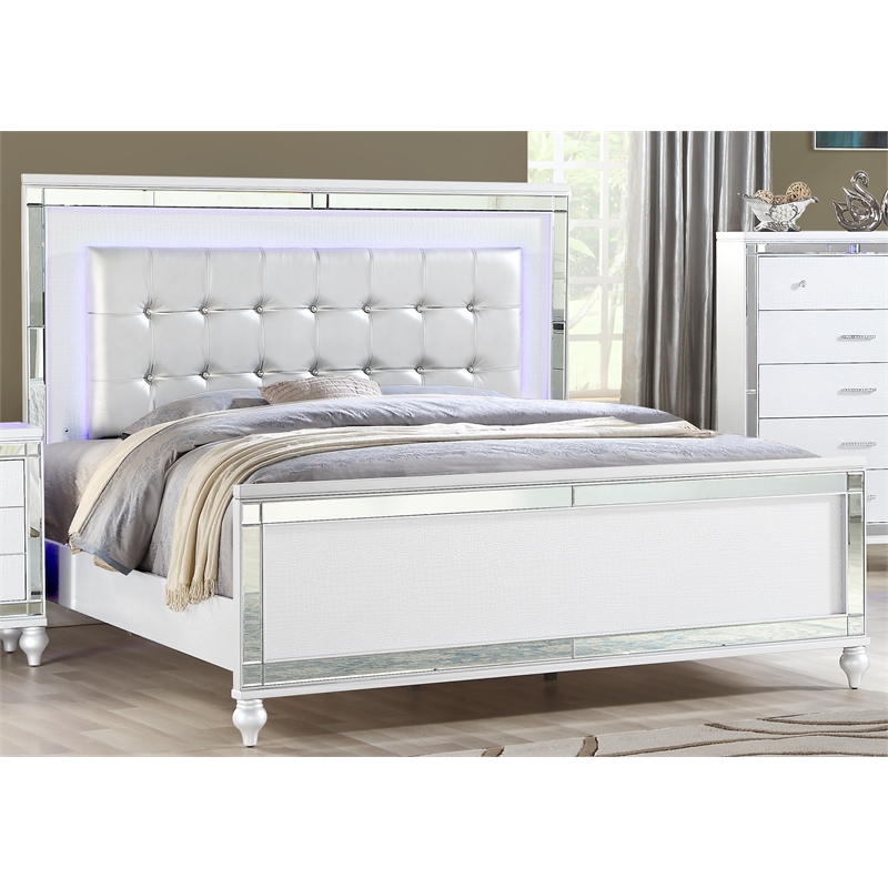 Sterling Queen 4 PC LED Bedroom set made with wood in White Color