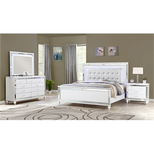 Sterling Full 4 PC LED Bedroom set made with wood in White Color