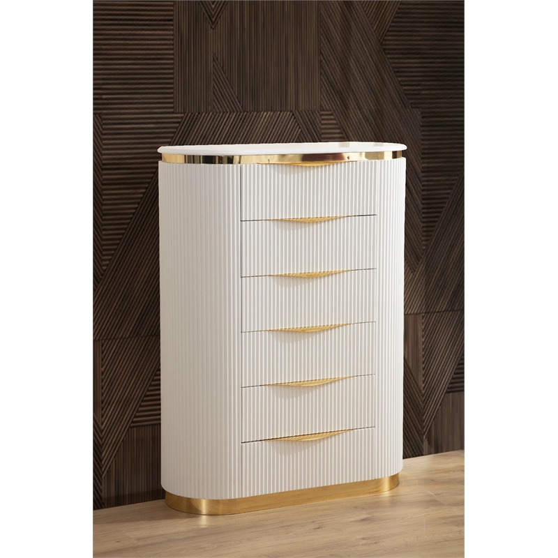 Laura Gold Detailed Upholstery Queen 6 Pc made with Wood in White